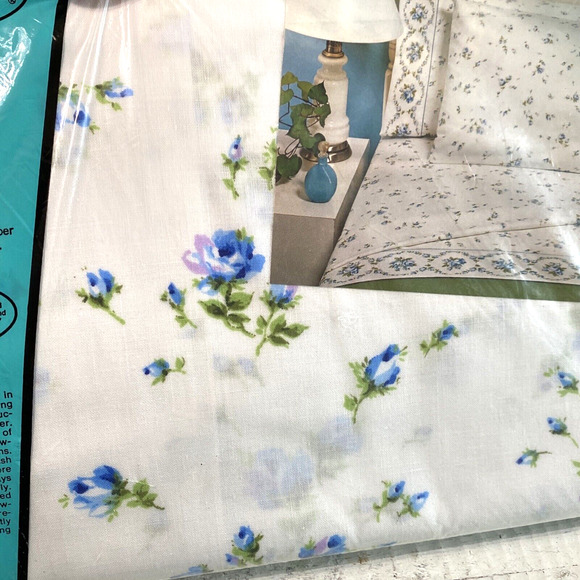 Vintage 1970s NOS Twin Flat Sheet Fruit Of The Loom Muslin Blue Rose Flower - Picture 11 of 12